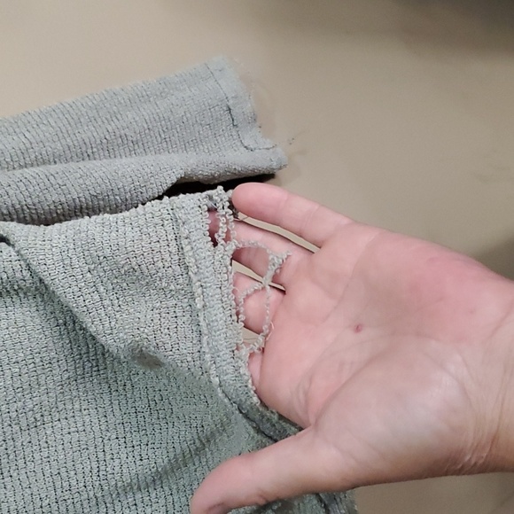 Ladies top size large - Picture 4 of 4